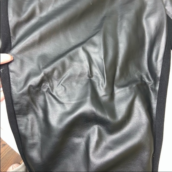 Chico’s size 14 black label cropped flat front W/ faux Pockets Tried on only - Picture 11 of 16